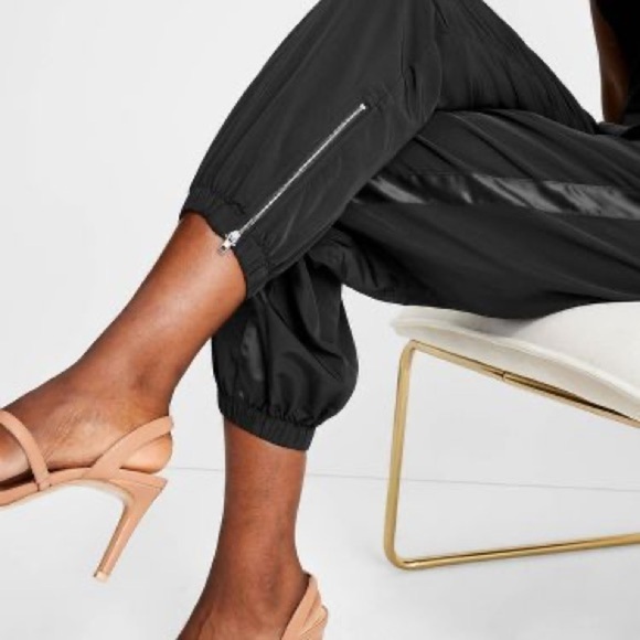 Future Collective with Kahlana Barfield Nylon Track Pants L Black NWT - Picture 5 of 7